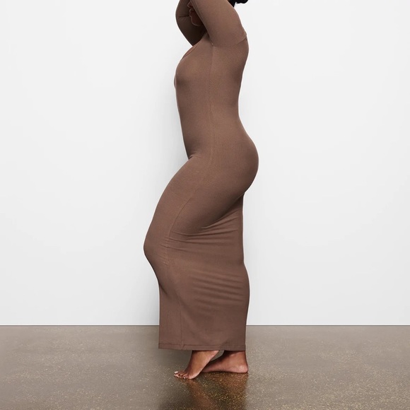 SKIMS Soft Lounge Long Sleeve Dress - Picture 3 of 4